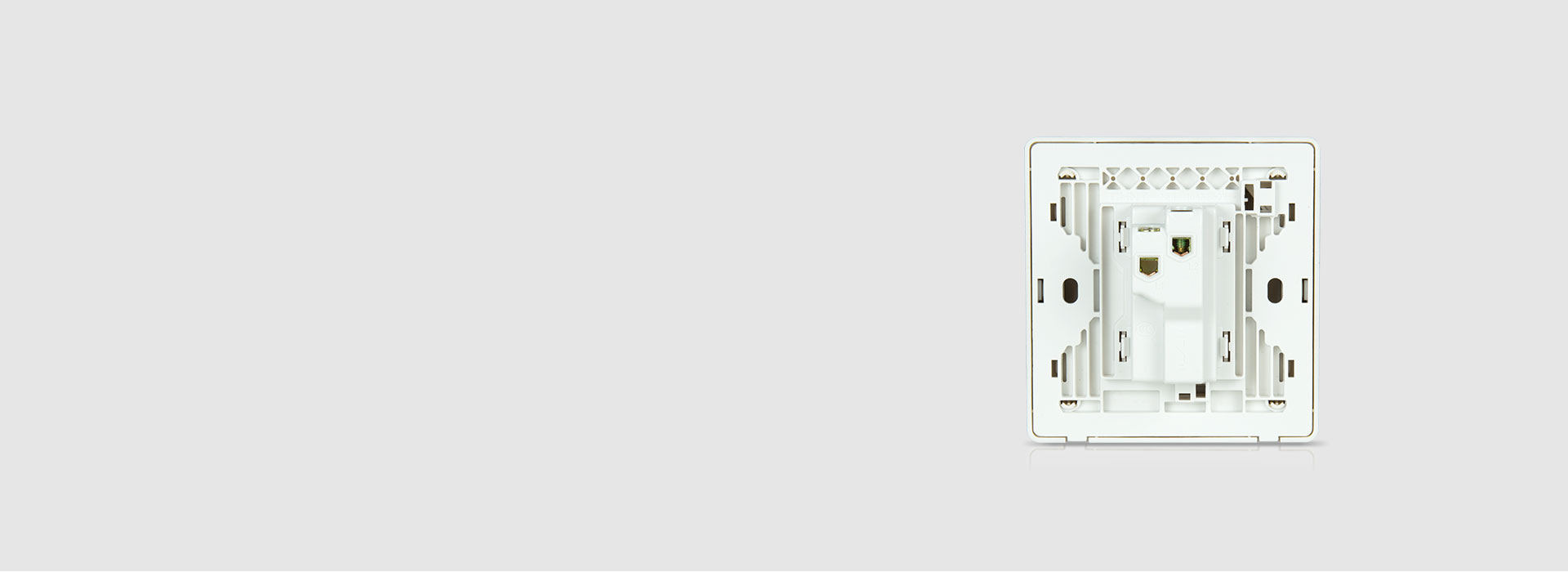 考究的選材，嚴(yán)格的標(biāo)準(zhǔn) 正泰開關(guān)NEW...
